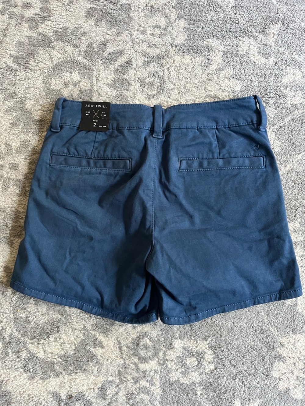 NWT AE Shorts - Picture 2 of 3